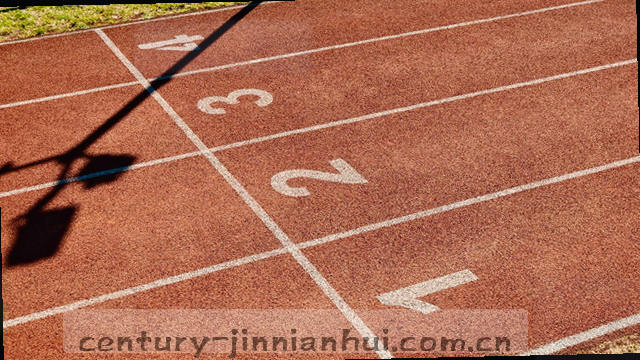 1. 掌心里的赛场
2. 指尖上的比分   
3. 一手掌握战况
4. 屏幕前的热战
5. 口袋里的热讯